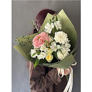 Нежное объятие